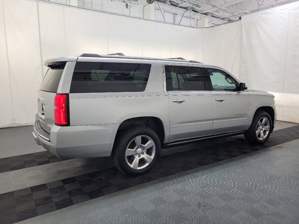 Used 2019 Chevrolet Suburban Premier AWD/4WD image 10