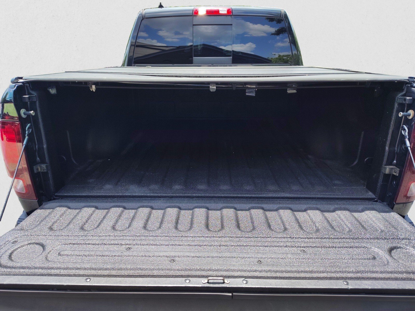 Used 2016 RAM 1500 Rebel w/ Luxury Group AWD/4WD image 18