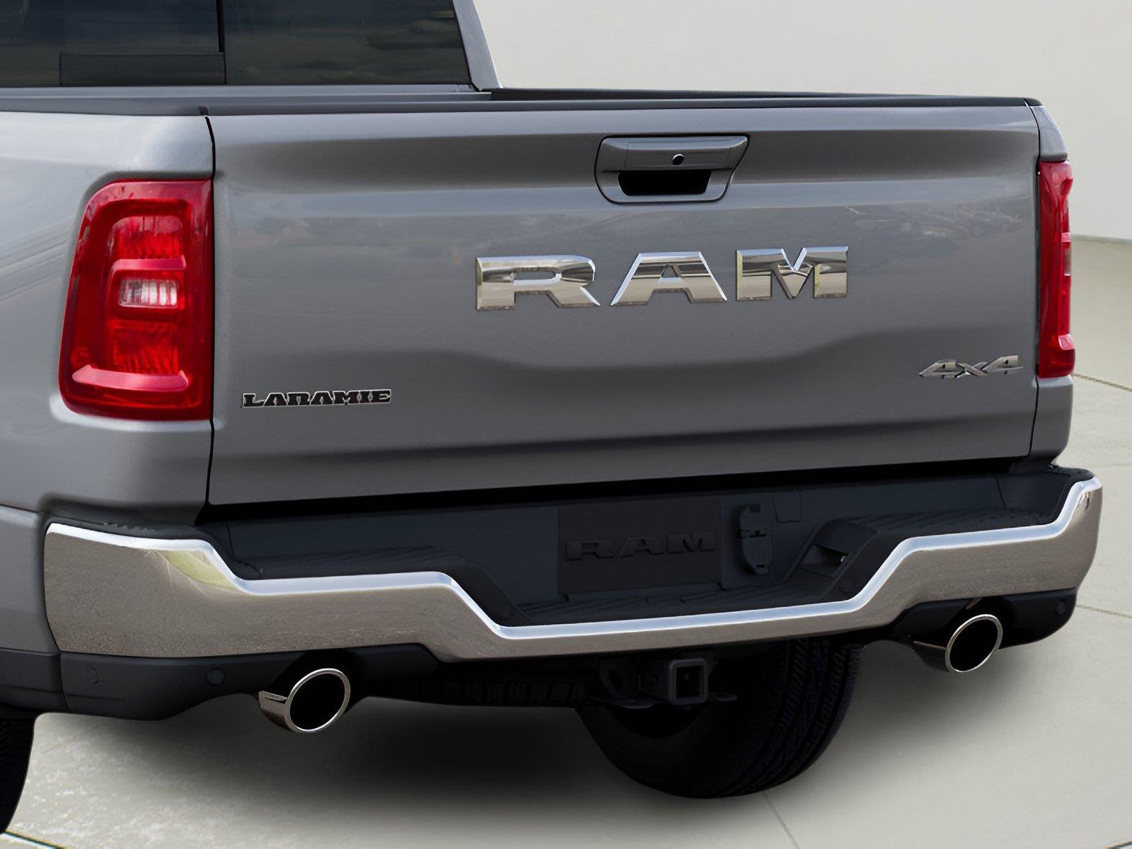 New 2025 RAM 1500 Laramie AWD/4WD image 26