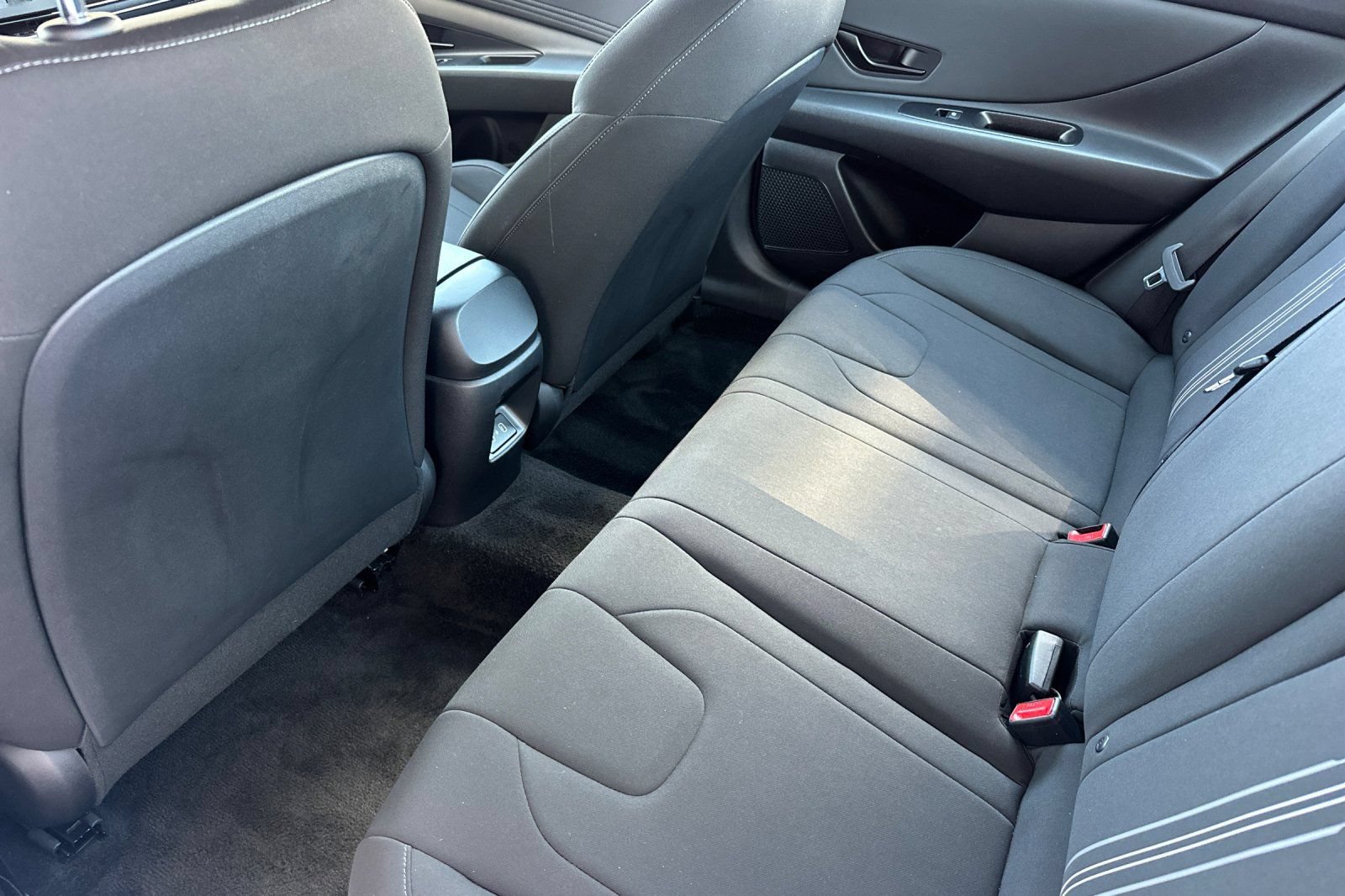 Certified 2026 Hyundai Elantra Sport FWD image 15