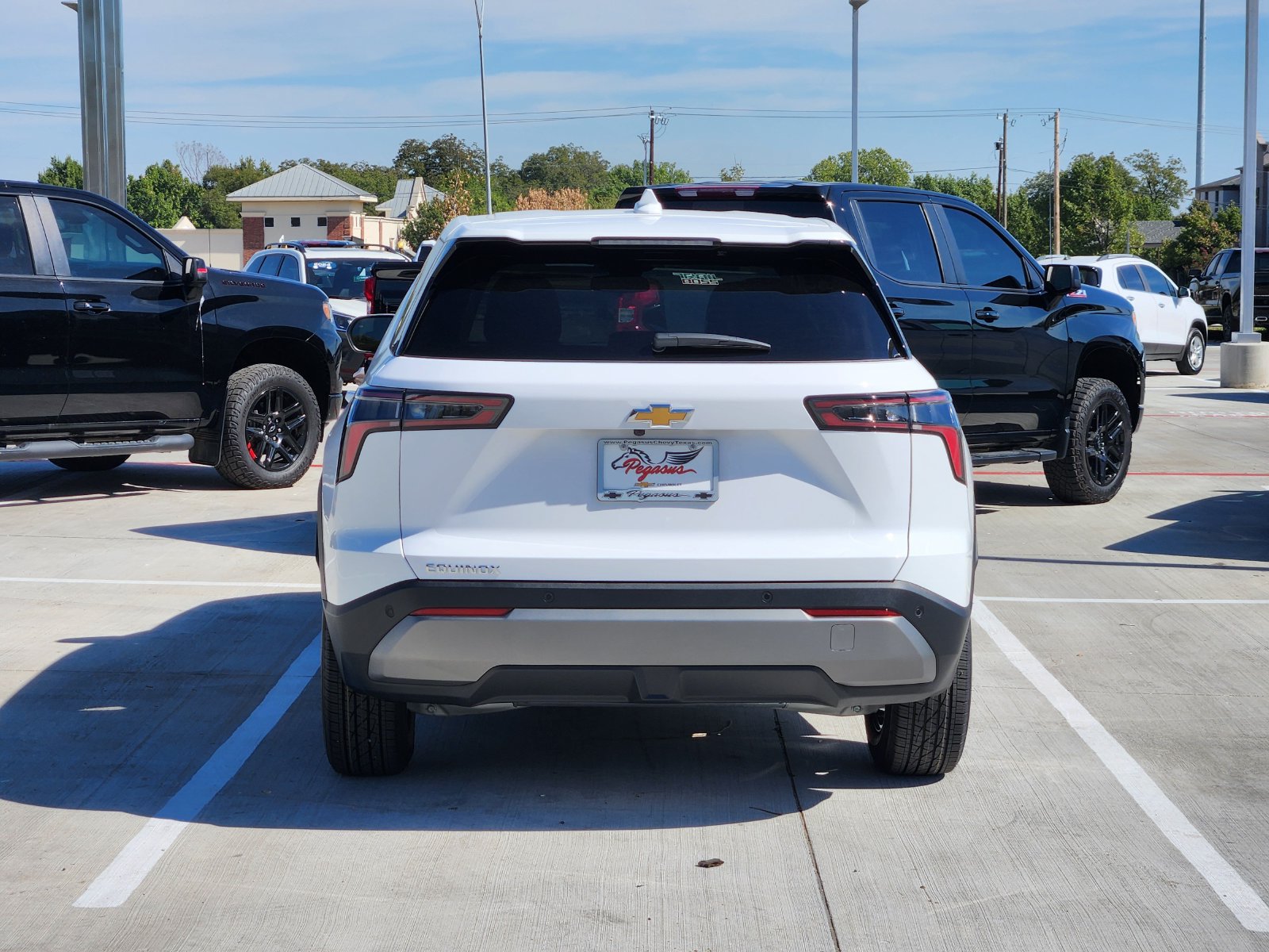New 2027 Chevrolet Equinox LT FWD image 8