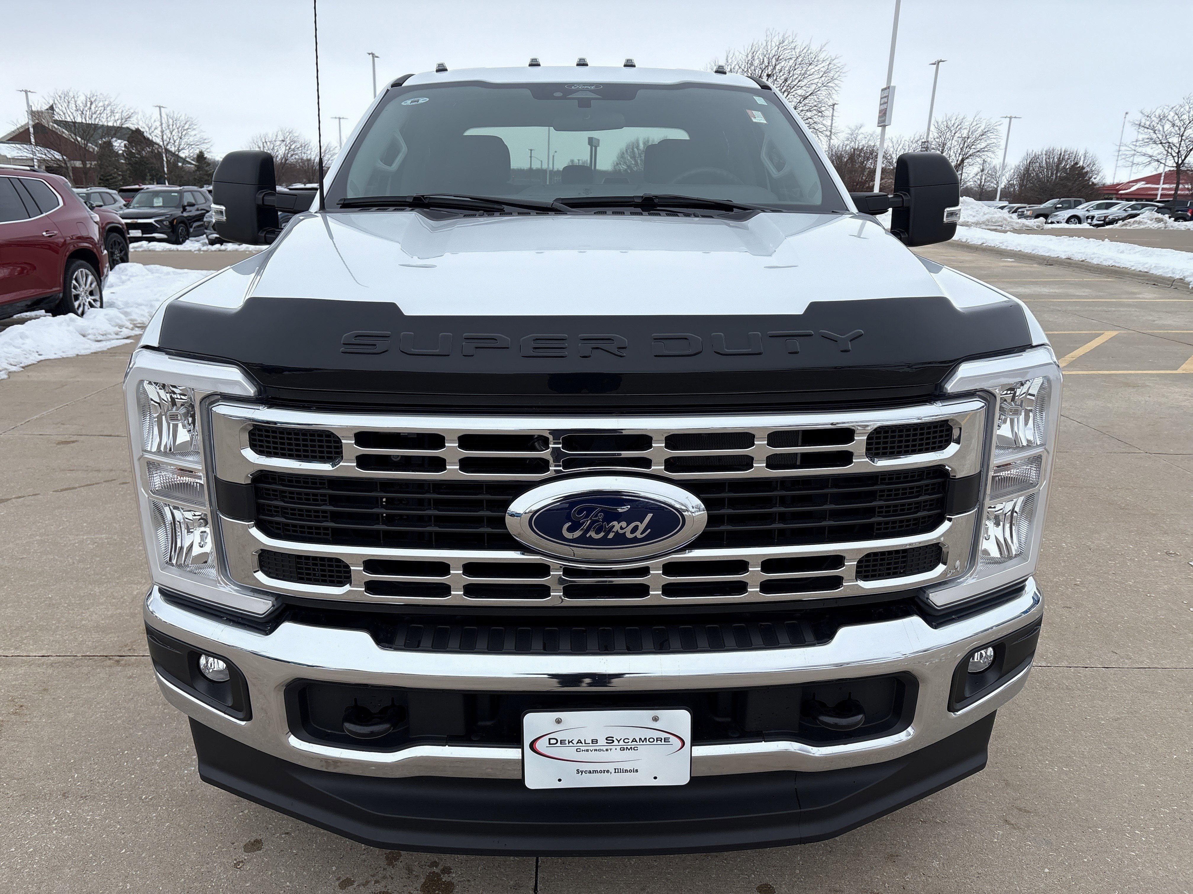 Used 2024 Ford F350 XLT w/ Snow Plow/Camper Package image 2