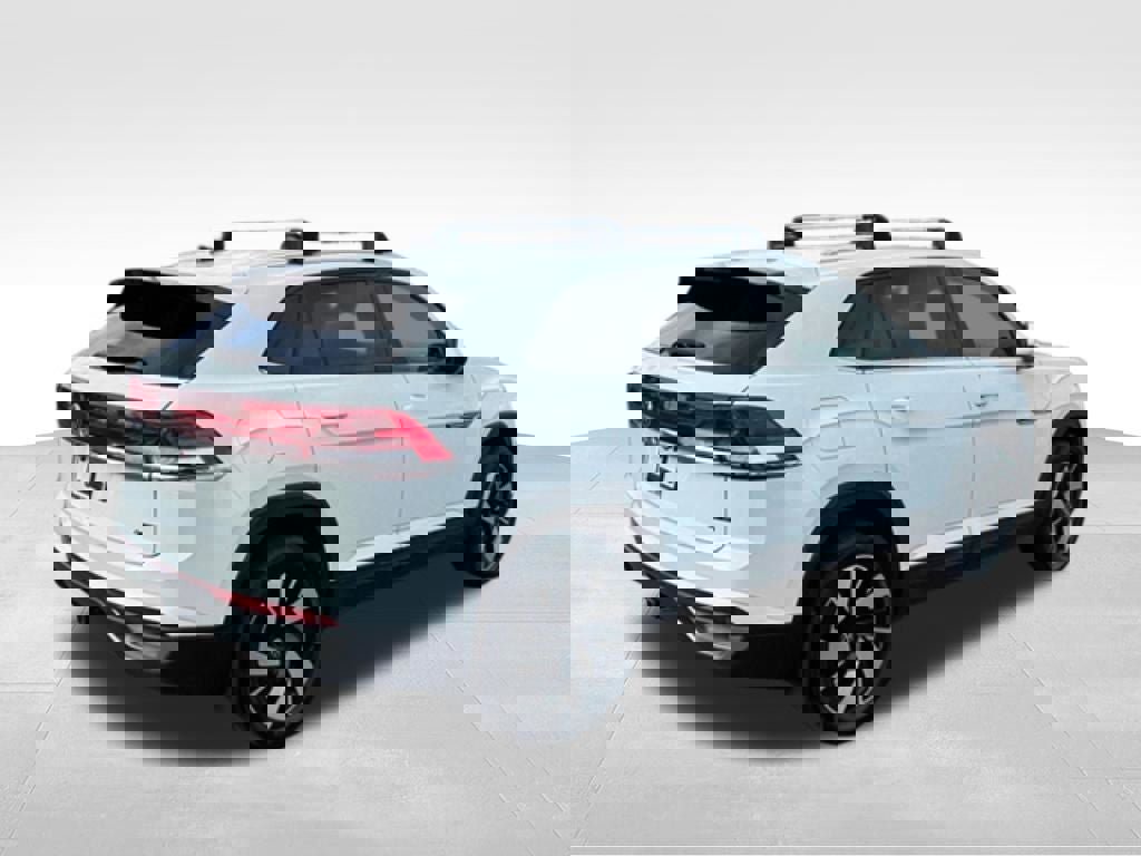 Used 2024 Volkswagen Atlas Cross Sport SE image 7