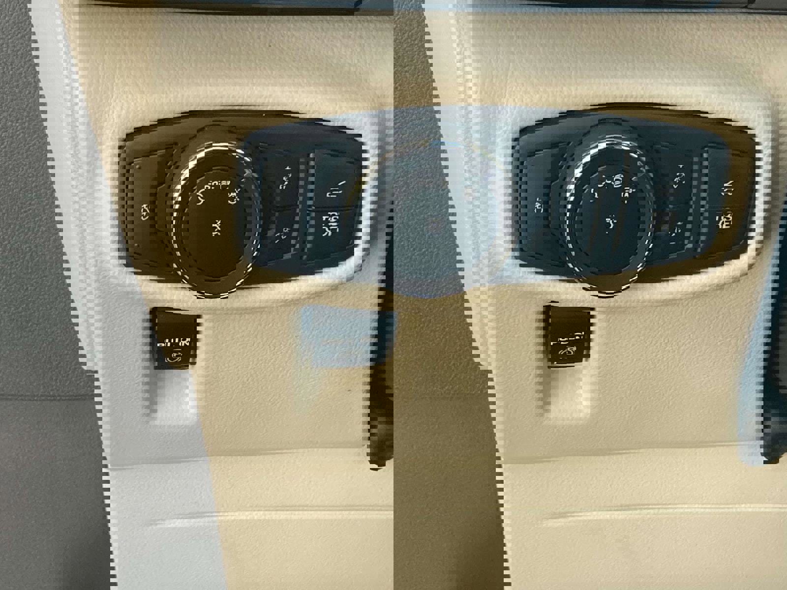 Used 2019 Lincoln Nautilus Select image 30