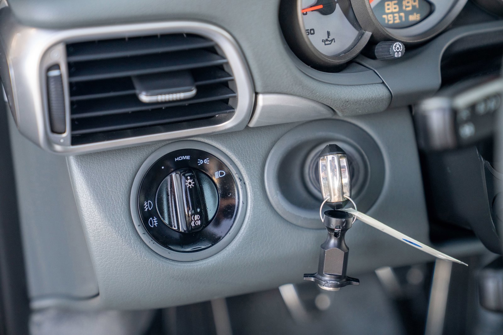 Used 2006 Porsche 911 Carrera 4S AWD/4WD image 13