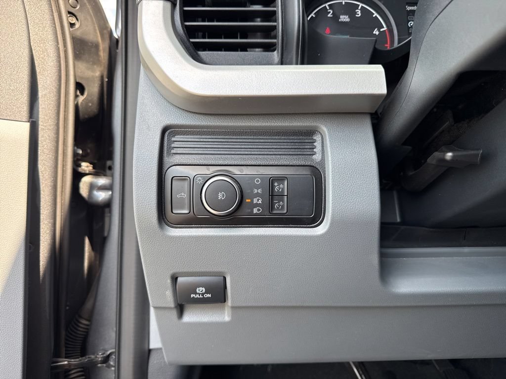 Used 2025 Ford F250 XLT AWD/4WD image 9