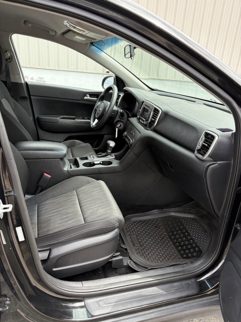 Used 2019 Kia Sportage LX image 7