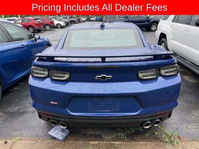 Used 2021 Chevrolet Camaro SS RWD image 5