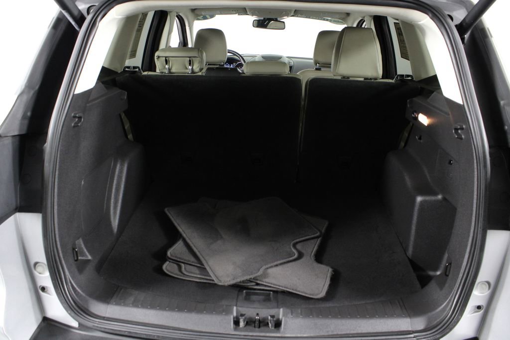 Used 2019 Ford Escape Titanium image 15