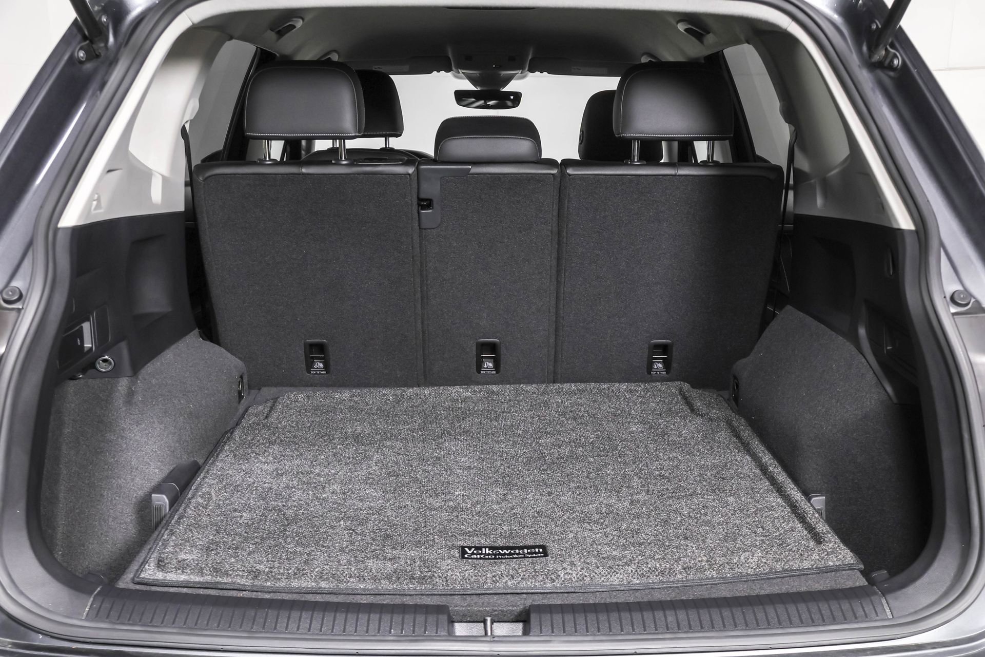 Used 2023 Volkswagen Tiguan SE image 38