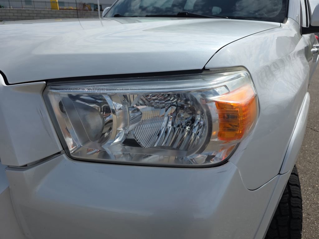 Used 2012 Toyota 4Runner SR5 w/ Convenience Pkg AWD/4WD image 33