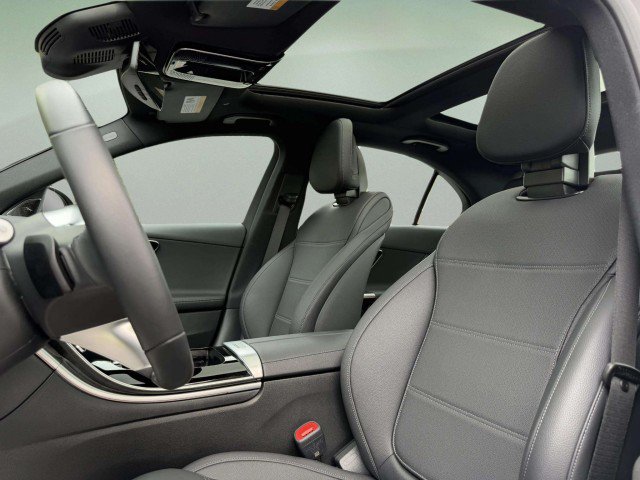 Certified 2026 Mercedes-Benz C 300 4MATIC Sedan image 20