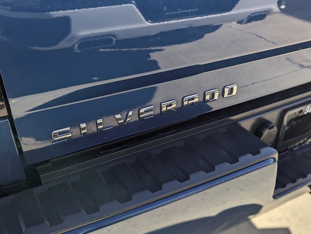 Used 2018 Chevrolet Silverado 1500 LT w/ All Star Edition image 10