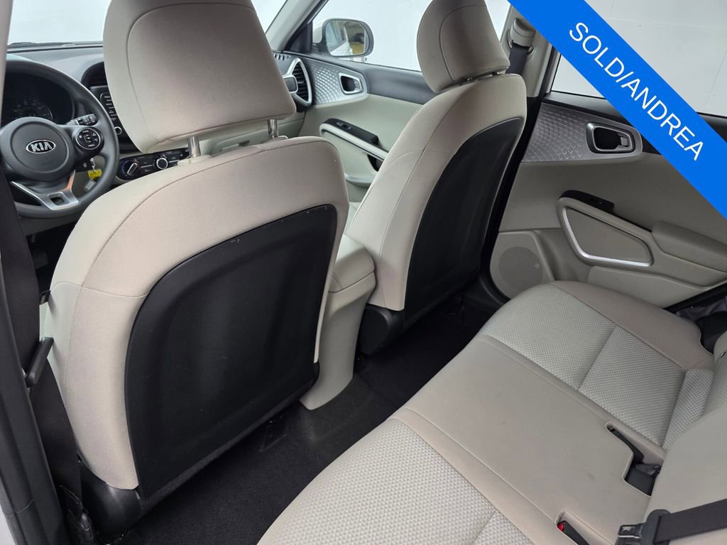 Used 2021 Kia Soul LX FWD image 14