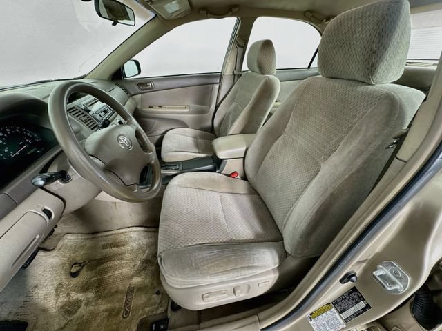 Used 2004 Toyota Camry LE FWD image 21