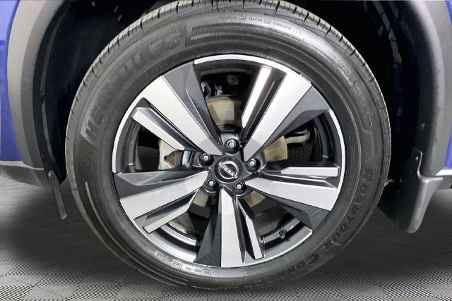 Used 2022 Nissan Rogue Platinum w/ Head-Up Display Package FWD image 30