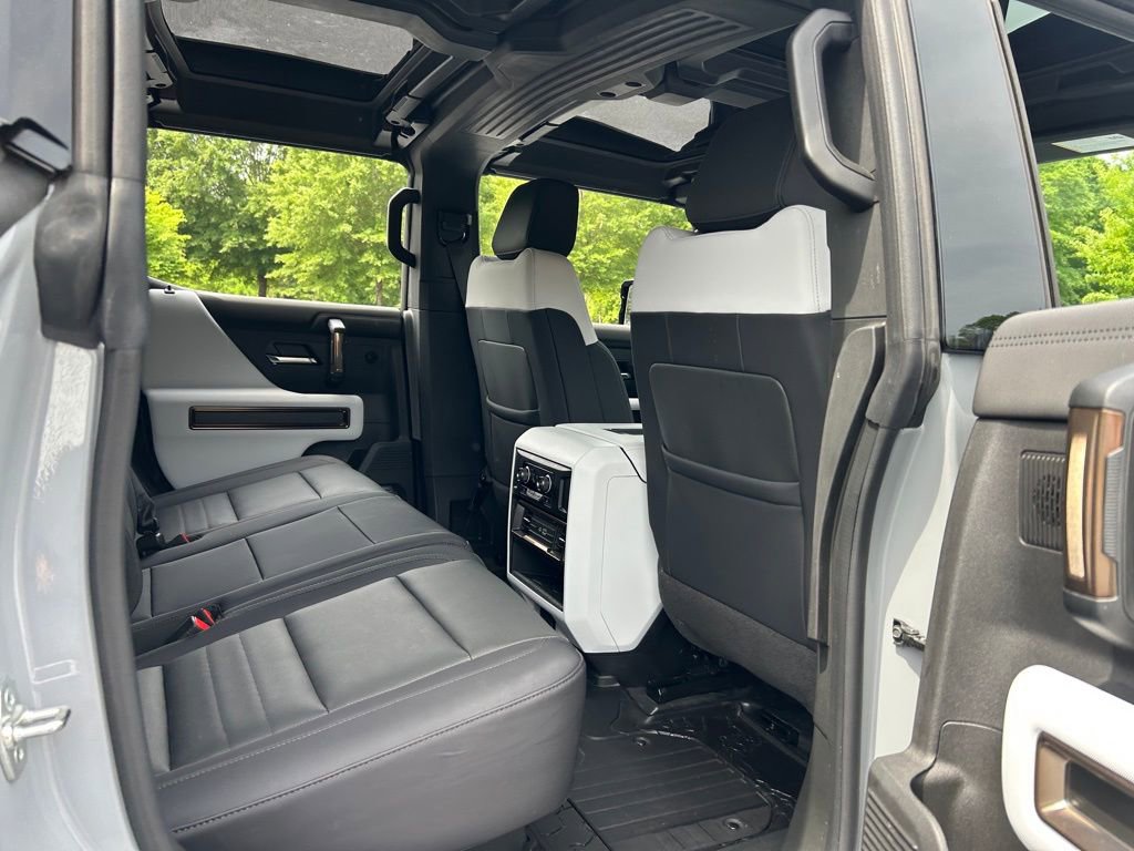Used 2025 GMC Hummer EV 2X w/ LPO, Sport Package image 23