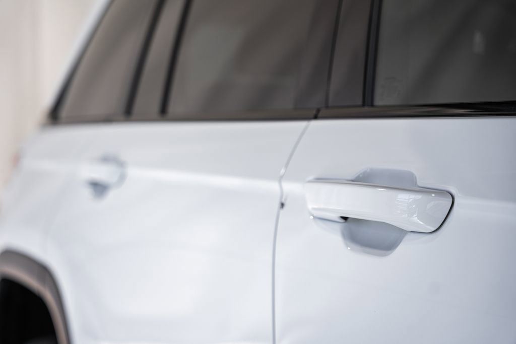 New 2025 Jeep Grand Cherokee Altitude image 15