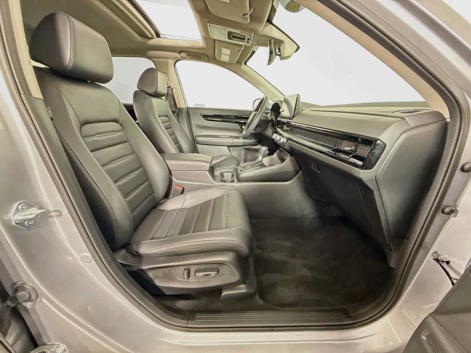 Used 2024 Honda CR-V EX-L image 32
