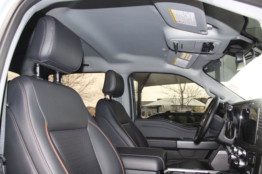 Used 2025 Ford F250 Lariat w/ FX4 Off-Road Package image 44