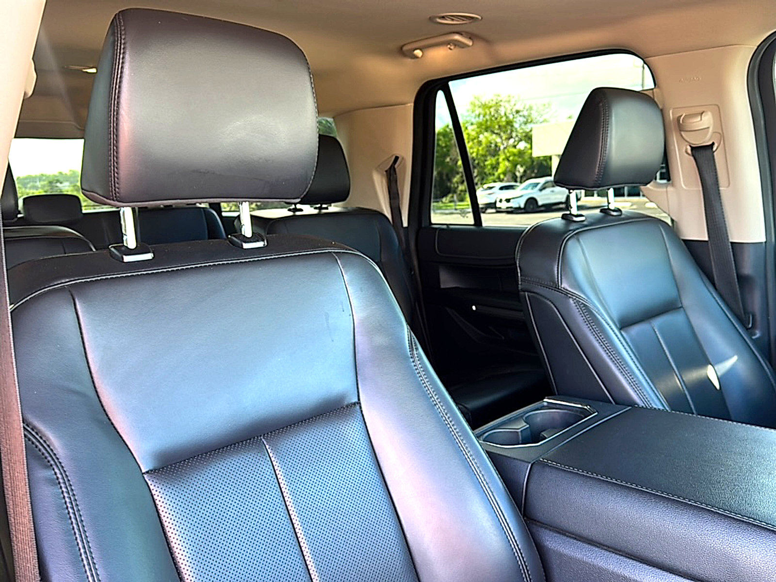 Used 2022 Ford Expedition Max XLT RWD image 26