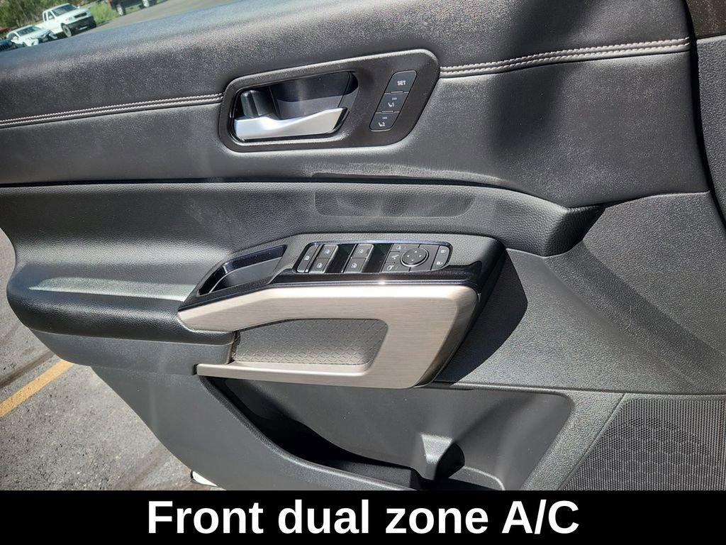 Used 2022 Nissan Pathfinder Platinum w/ Lighting Package (N93) image 10