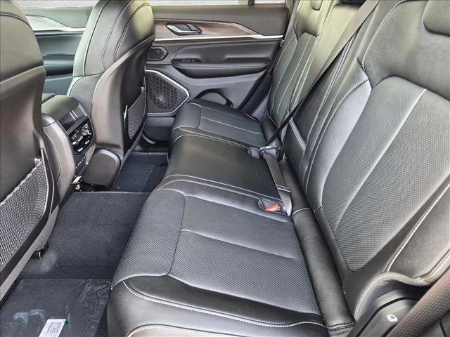 New 2026 Jeep Grand Cherokee Limited AWD/4WD image 14