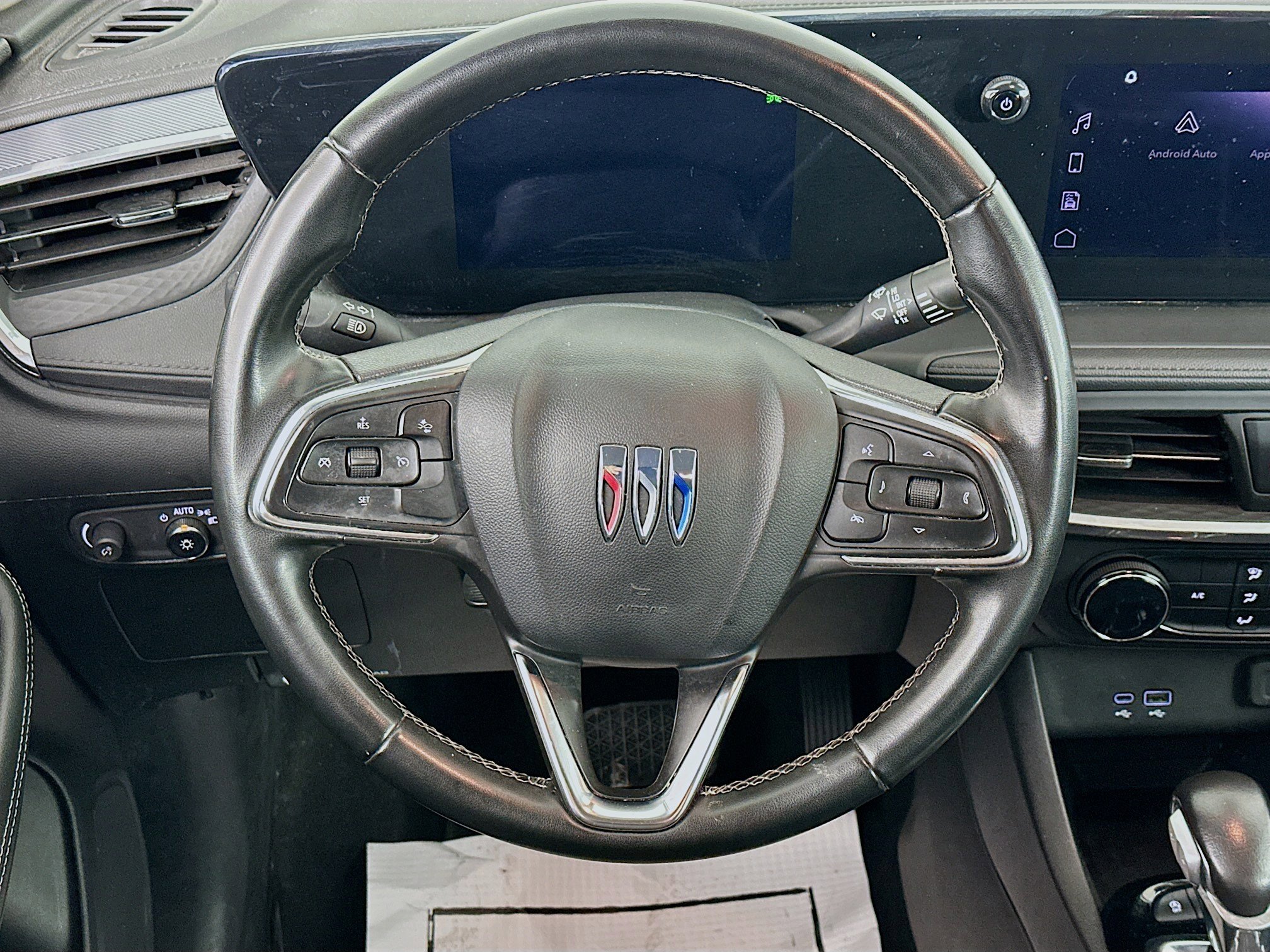 Used 2024 Buick Encore GX Preferred image 18