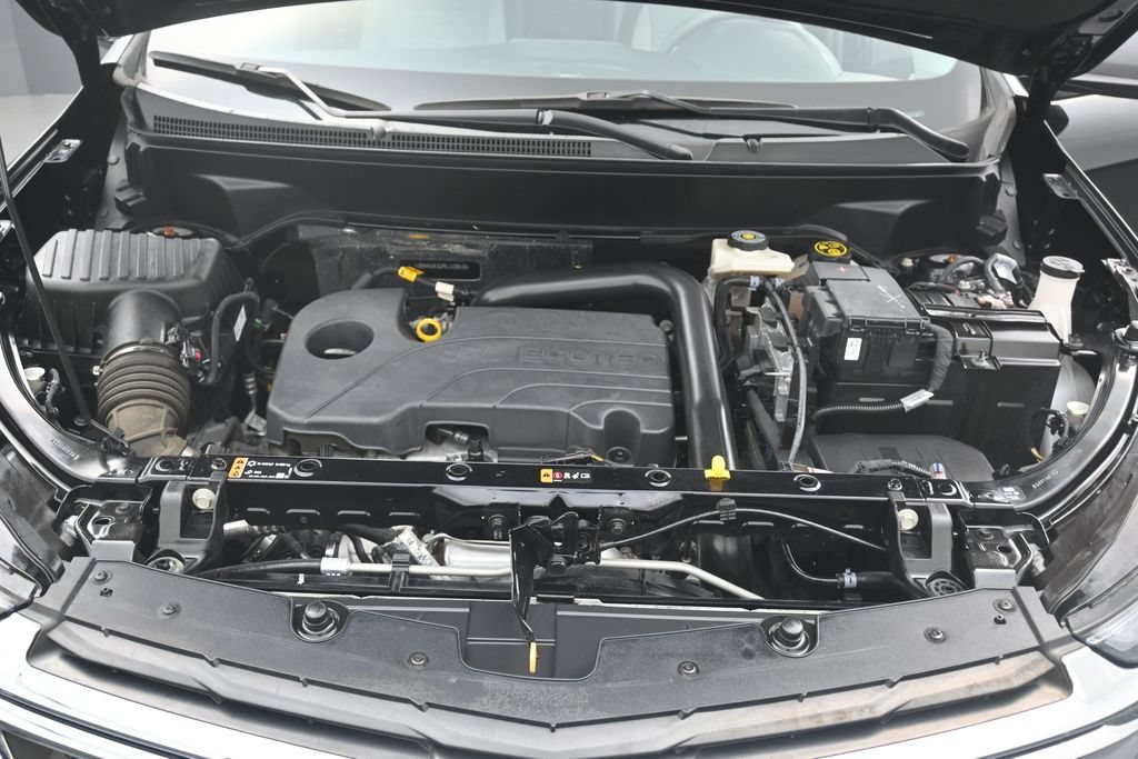 Used 2024 Chevrolet Equinox LS FWD image 11