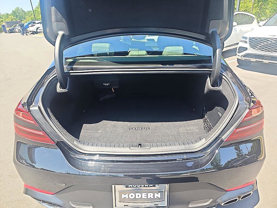 Used 2023 Genesis G70 2.0T RWD image 31