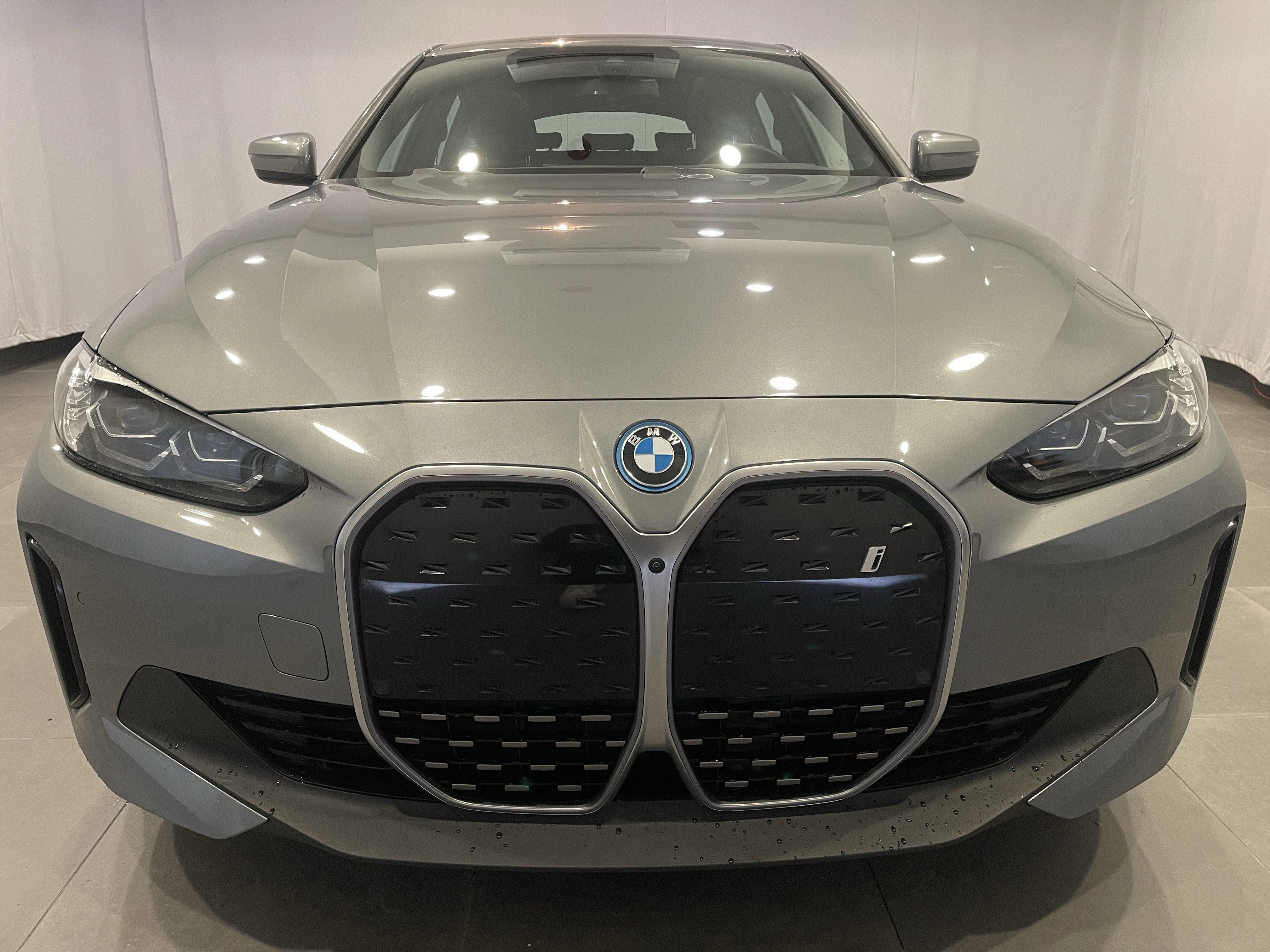 Certified 2024 BMW i4 eDrive35 w/ Convenience Package RWD image 2