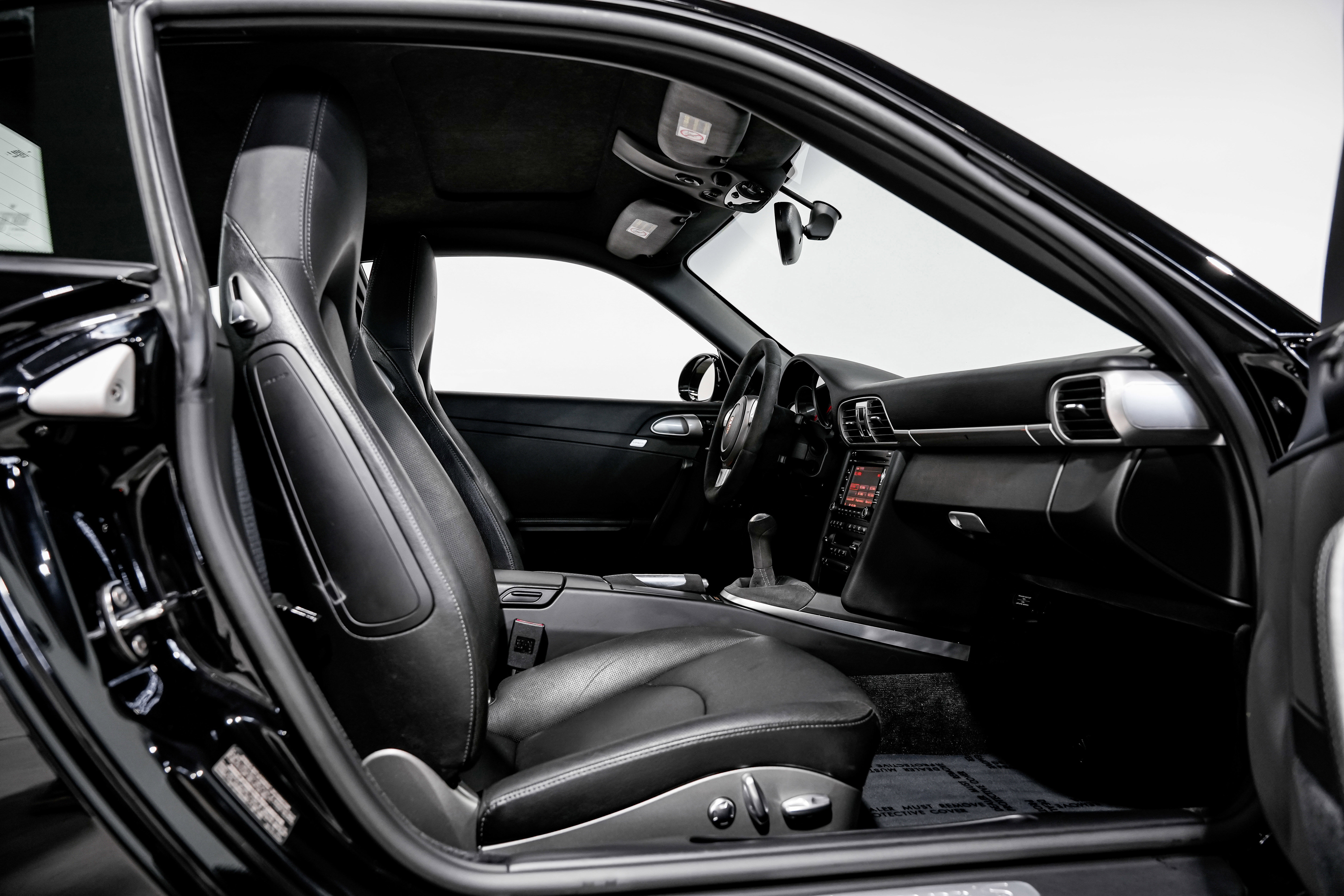 Used 2009 Porsche 911 Carrera S image 28