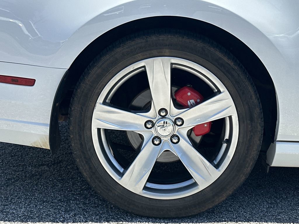 Used 2014 Ford Mustang GT Premium image 16