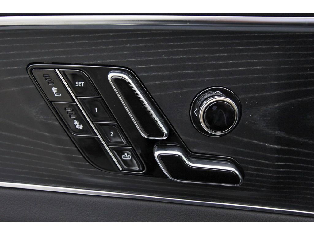 New 2026 Cadillac Lyriq Luxury image 22