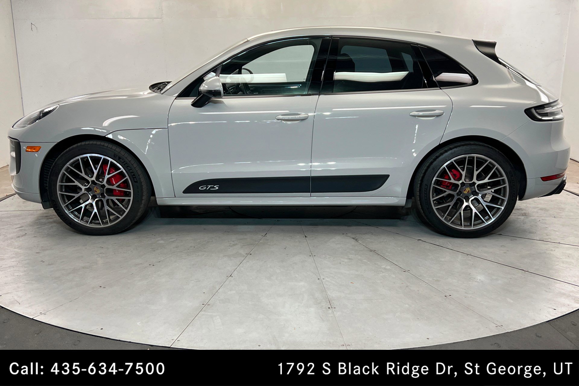 Used 2021 Porsche Macan GTS AWD/4WD image 2