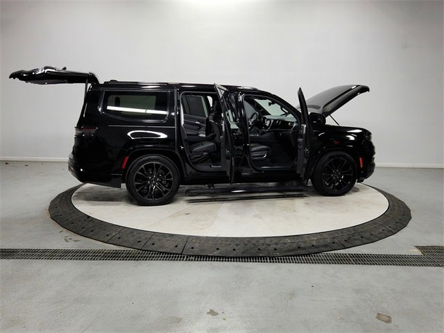 Used 2024 Jeep Grand Wagoneer Series II w/ Quick Order Packagew 28T image 16