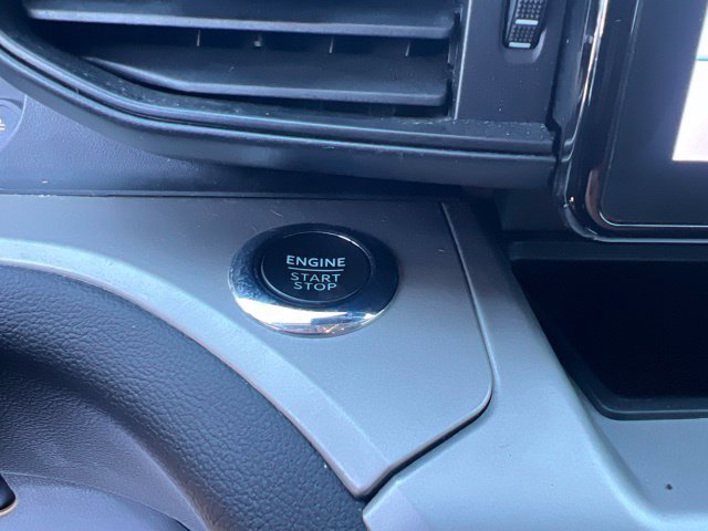Used 2022 Ford Explorer XLT AWD/4WD image 30