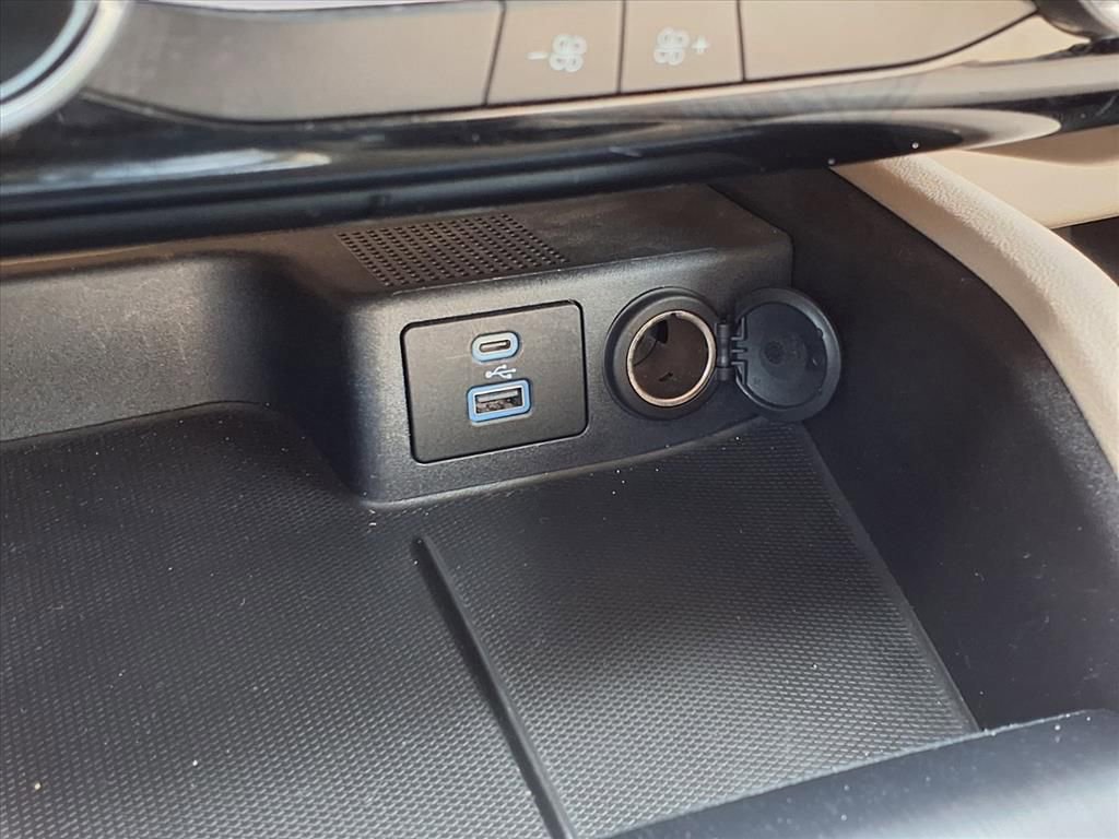 Used 2022 Ford Escape SE w/ Convenience Package image 11