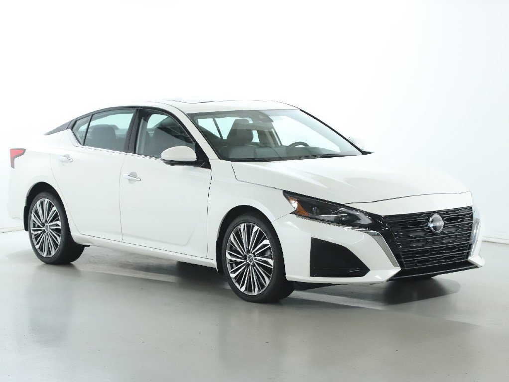 Certified 2024 Nissan Altima 2.5 SL