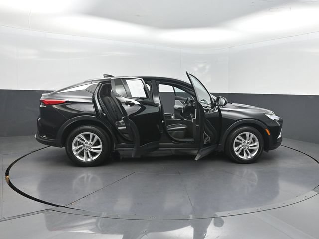 Used 2024 Buick Envista Preferred FWD image 31
