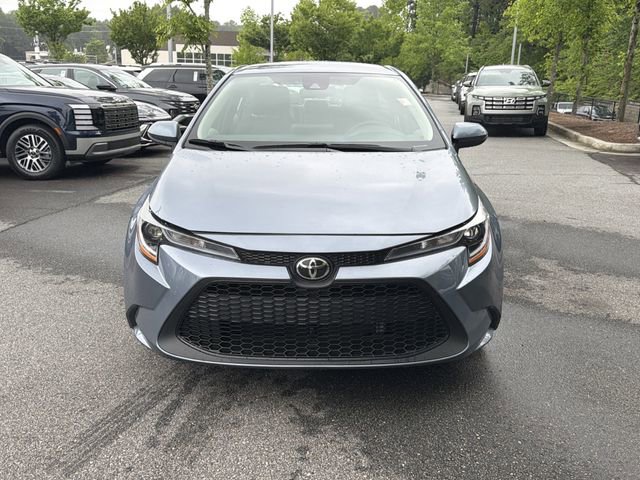 Used 2022 Toyota Corolla LE FWD image 2