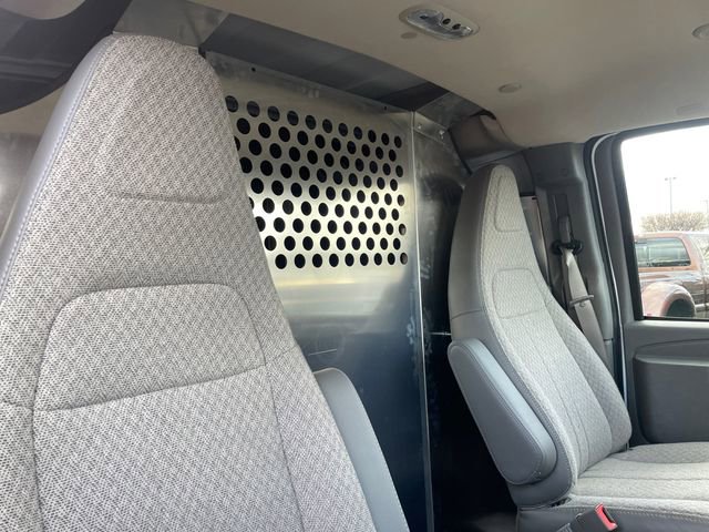 Used 2025 Chevrolet Express 2500 Extended w/ Communications Package image 38