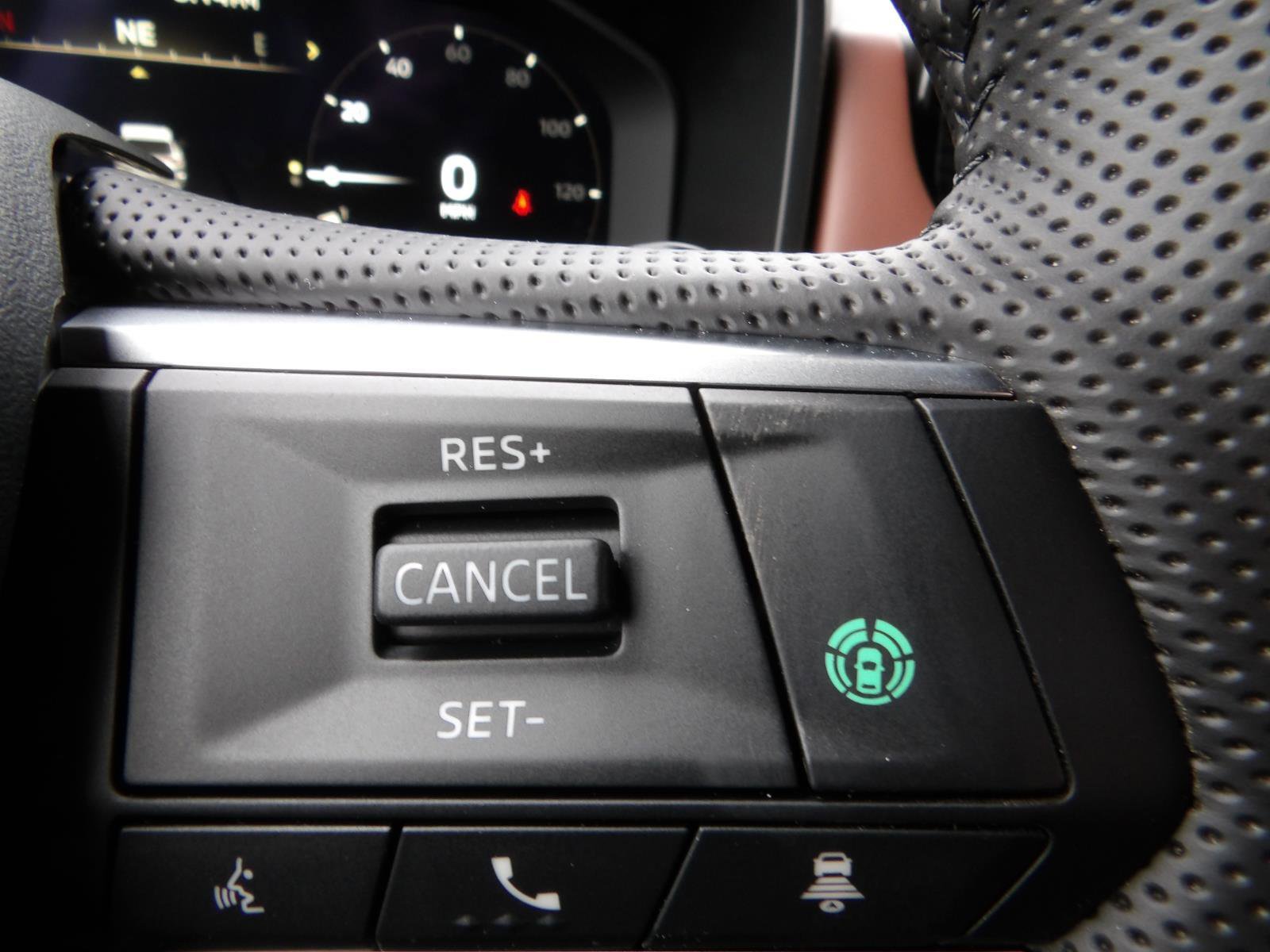 New 2026 Mitsubishi Outlander SEL image 37