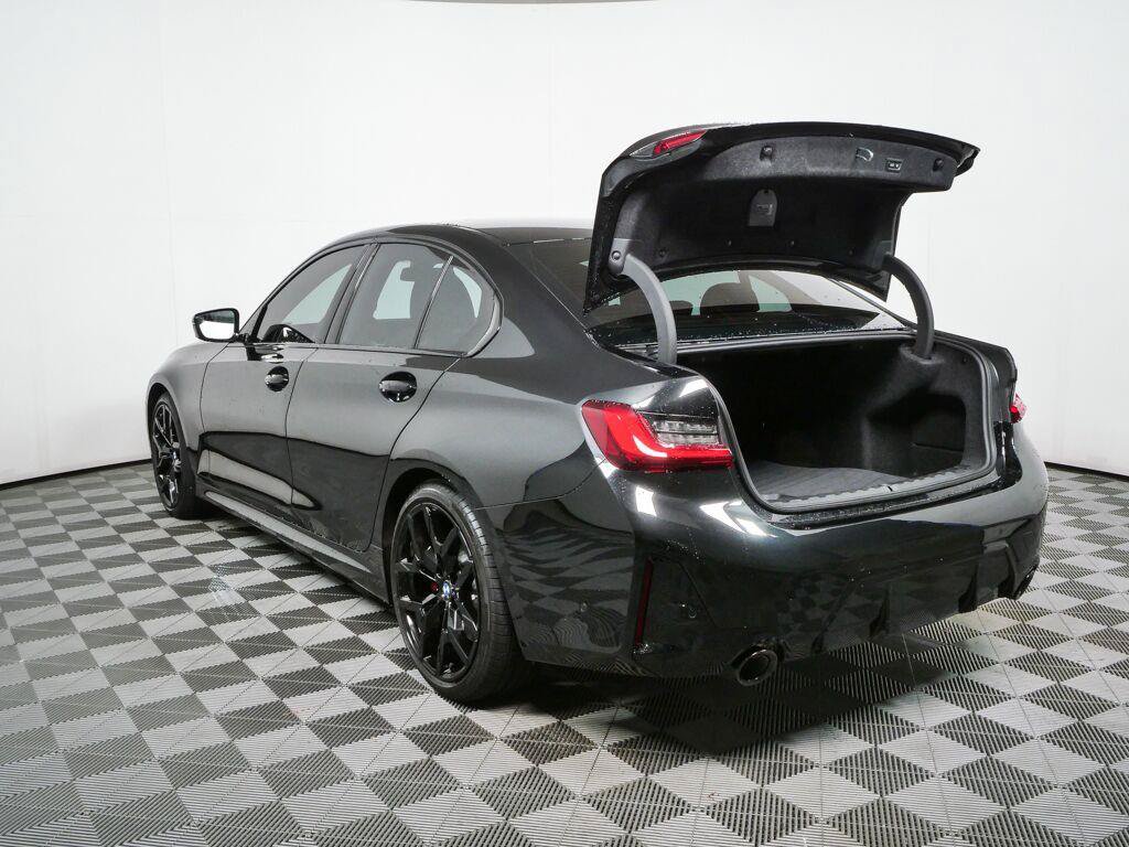 Used 2026 BMW 330i Sedan w/ M Sport Package RWD image 32