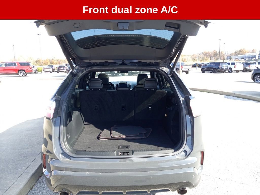 Used 2021 Ford Edge ST-Line w/ Cold Weather Package image 10