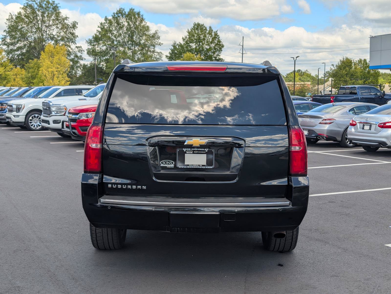 Used 2015 Chevrolet Suburban LTZ AWD/4WD image 7