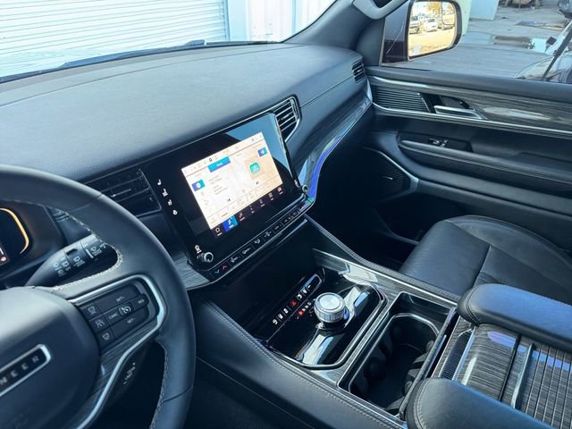 Used 2022 Jeep Wagoneer Series III image 12