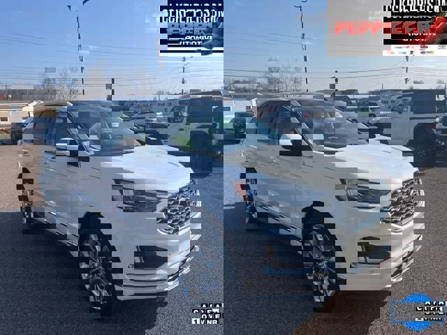 Used 2024 Ford Edge Titanium w/ Titanium Elite Package image 8