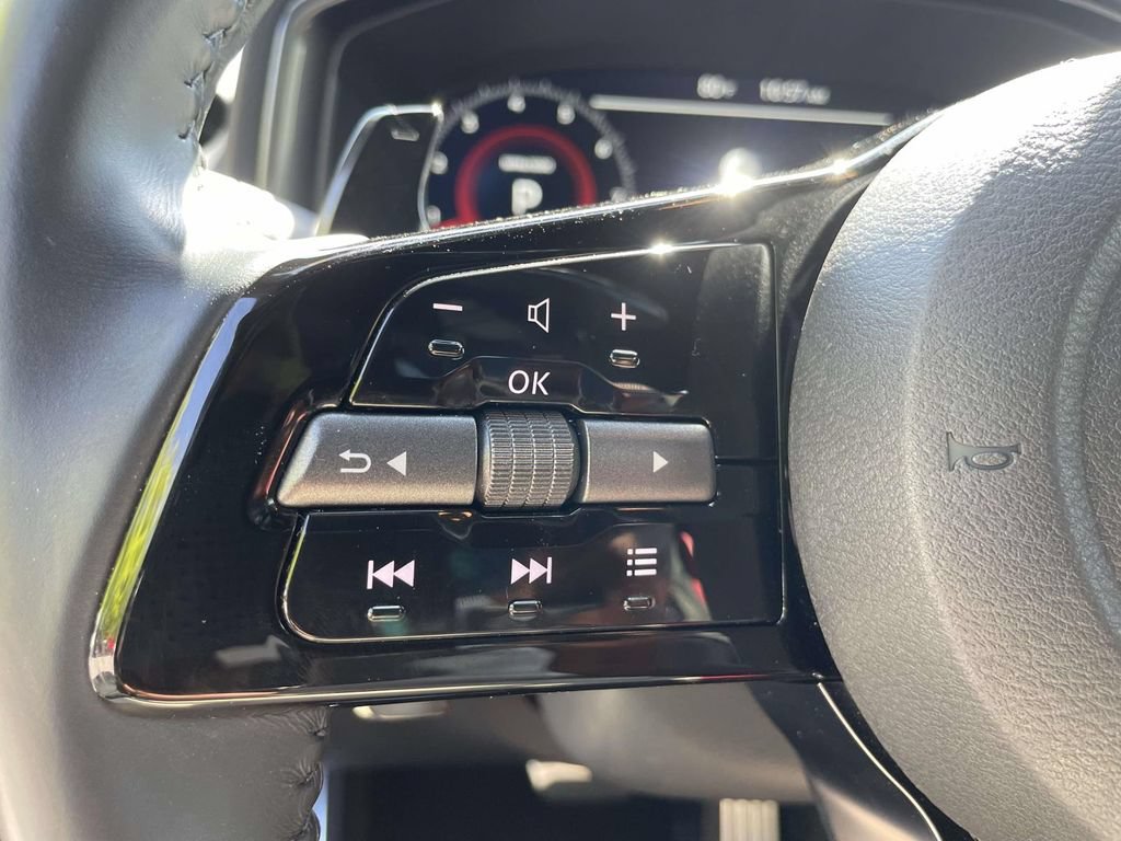 Used 2025 Nissan Z Performance w/ Floor Mat Package RWD image 18