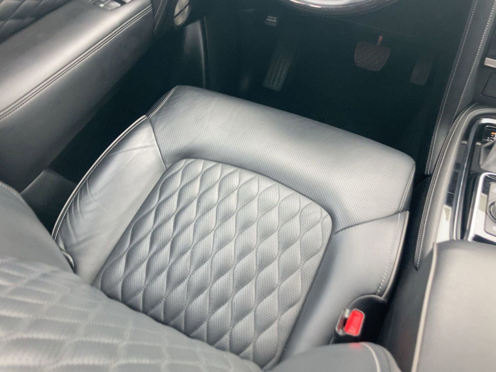 Used 2023 INFINITI QX80 Sensory w/ All-Season Package image 31